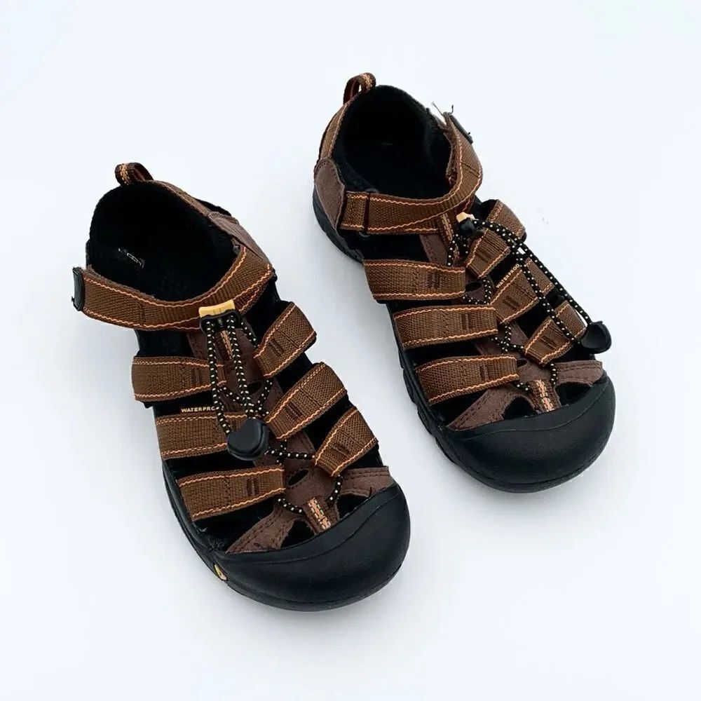 Keen Newport brown strap water hiking shoes mens size 6/38